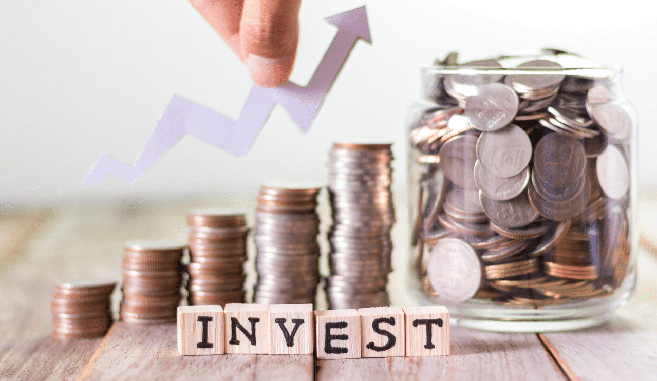 Article de blog 3 : فوائد الاستثمار في العقارات في أكادير مقابل الاستثمارات الأخرى - Konouz Immobilier